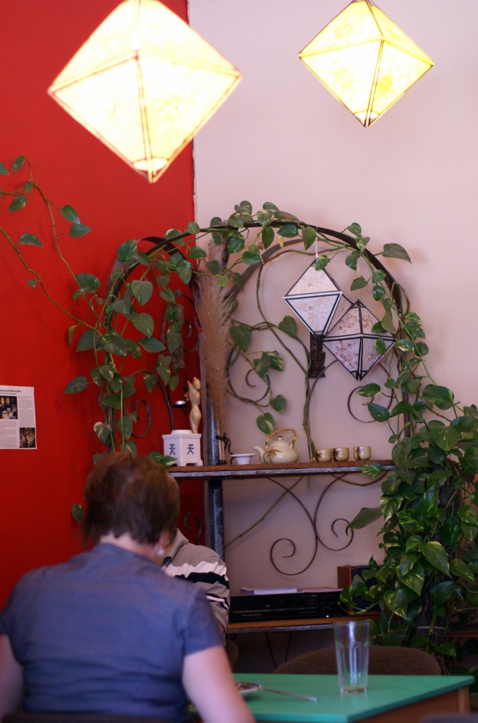 Las Vegan Bakery Cafe 22 Smith St Collingwood Melbourne Hot or Not review